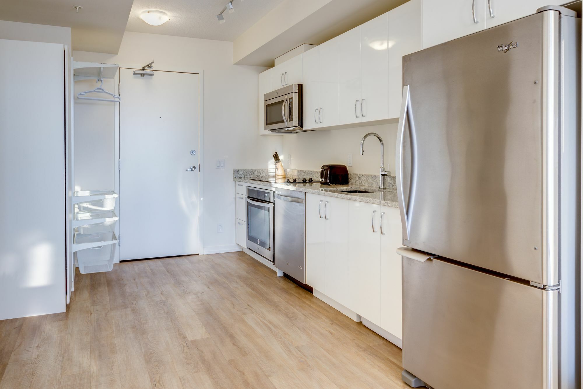 Suite Digs N3 YYC Exteriör bild